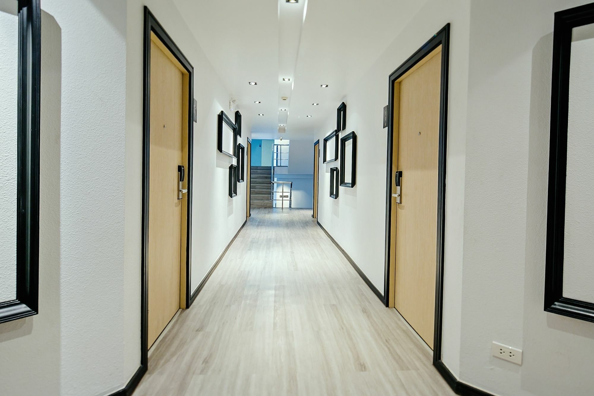 Three Sukhumvit Hotel - Sha Plus Certified Banguecoque Exterior foto