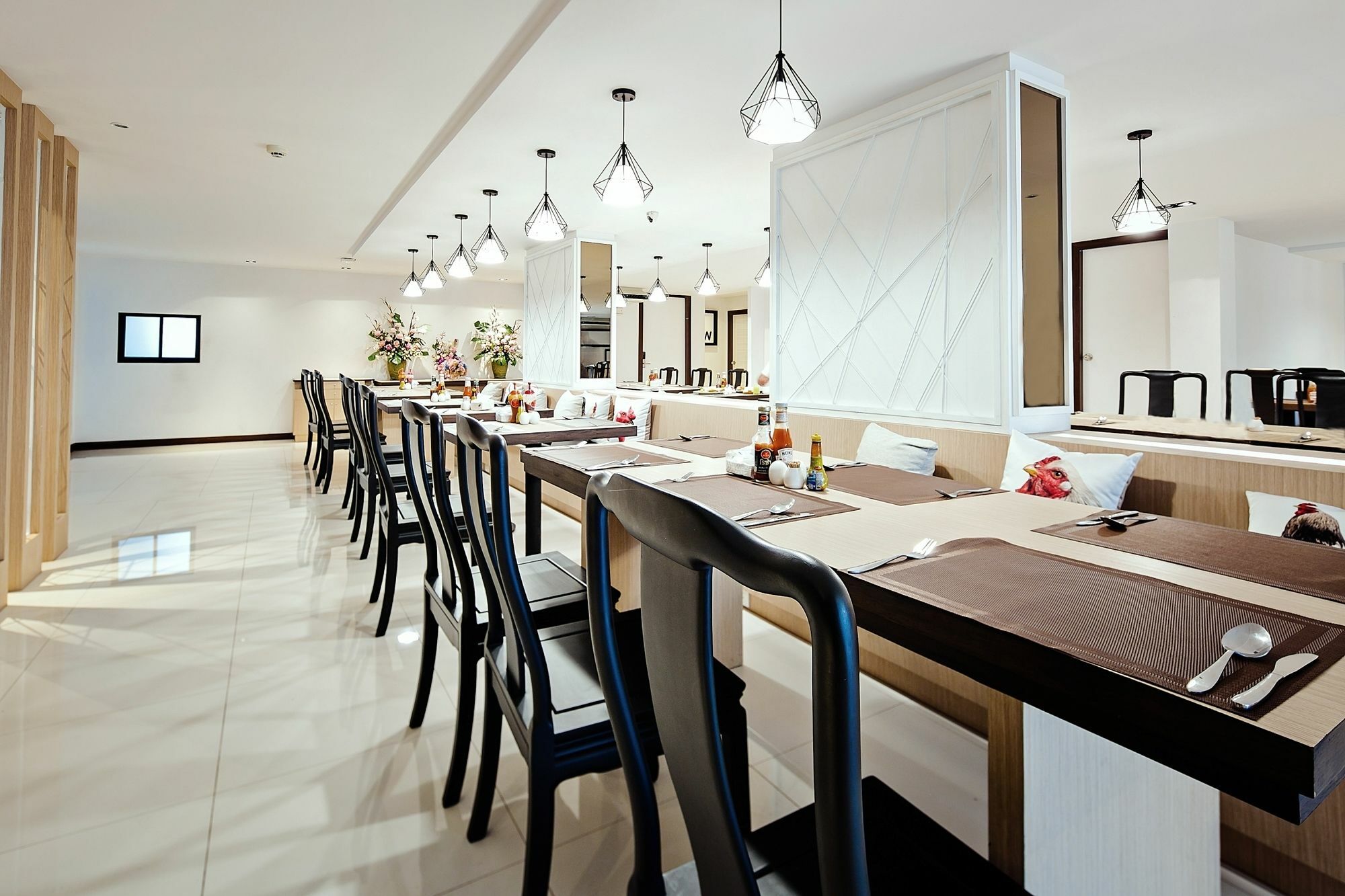 Three Sukhumvit Hotel - Sha Plus Certified Banguecoque Exterior foto